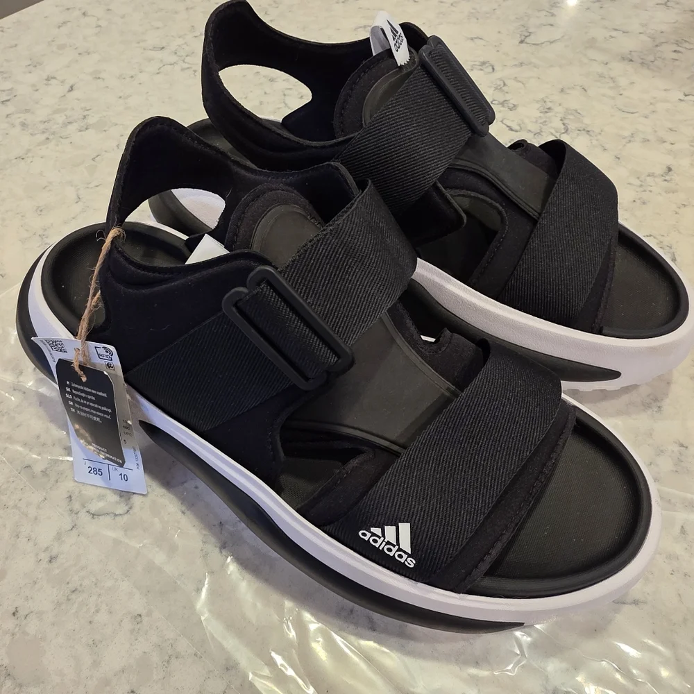Adidas Mehana Platform Sandals Women’s Size 11 Black/White NWT!